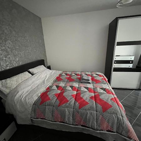 Apartament Spatios, Zona Centrala In Iasi Apartment Екстериор снимка