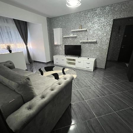 Apartament Spatios, Zona Centrala In Iasi Apartment Екстериор снимка